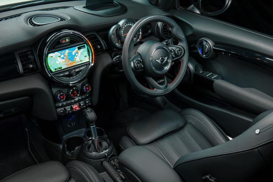  Mini Cooper S Cabrio 2016 года  (AU) (фото 14 из 14)